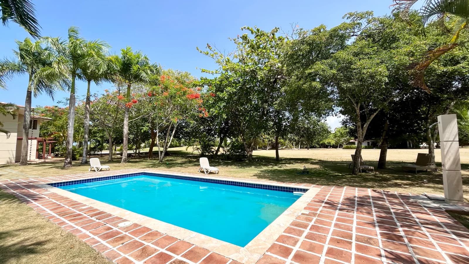 2BR/2BA Apartment in Beautiful Cocotal Golf and Country Club